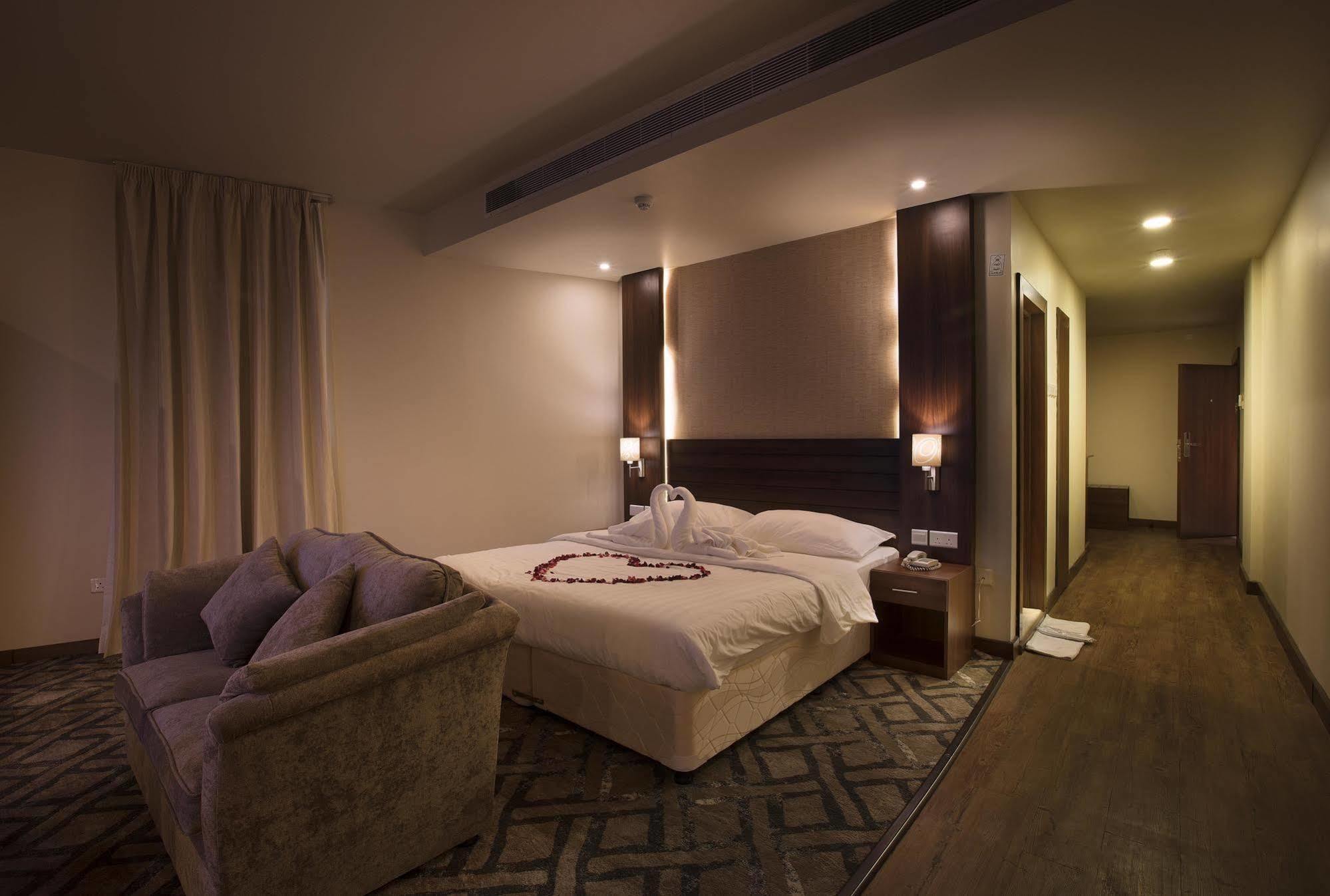 Lily Hotel Suite Mubarraz Αλ Χοφούφ Εξωτερικό φωτογραφία